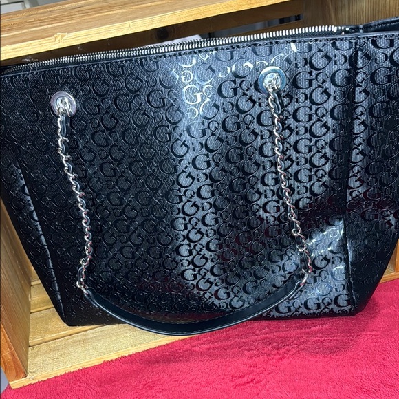 Guess Black Tote Bag with Chain Straps and Textured Finish - Picture 3 of 3